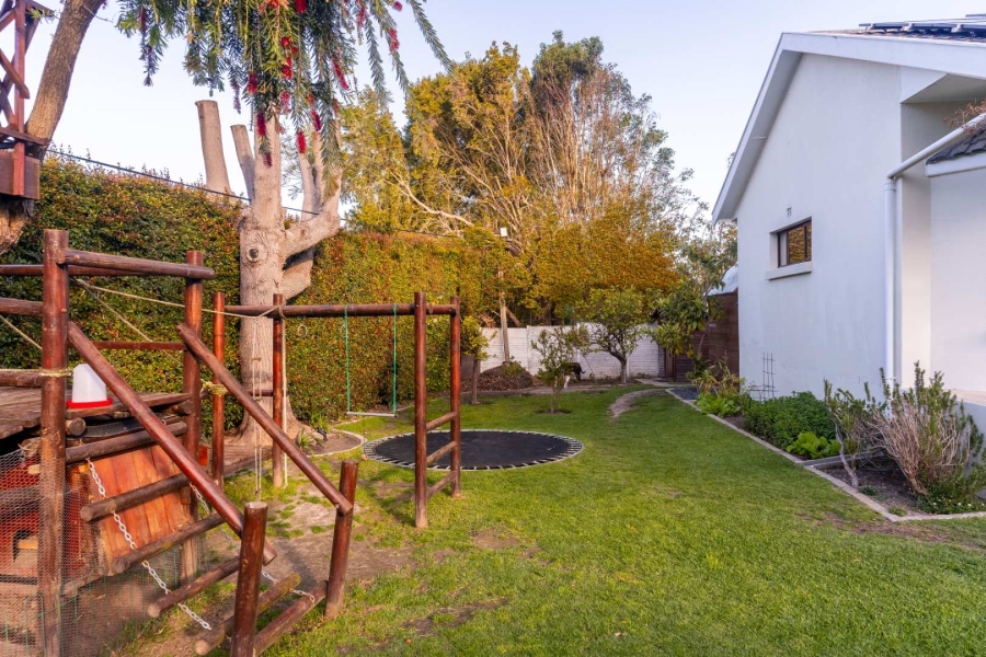 4 Bedroom Property for Sale in Constantia Western Cape